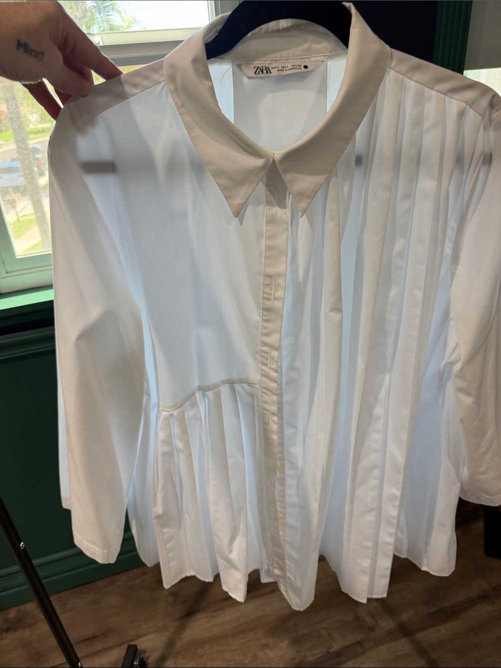 ZARA White Pleated Panel Button-Down Blouse